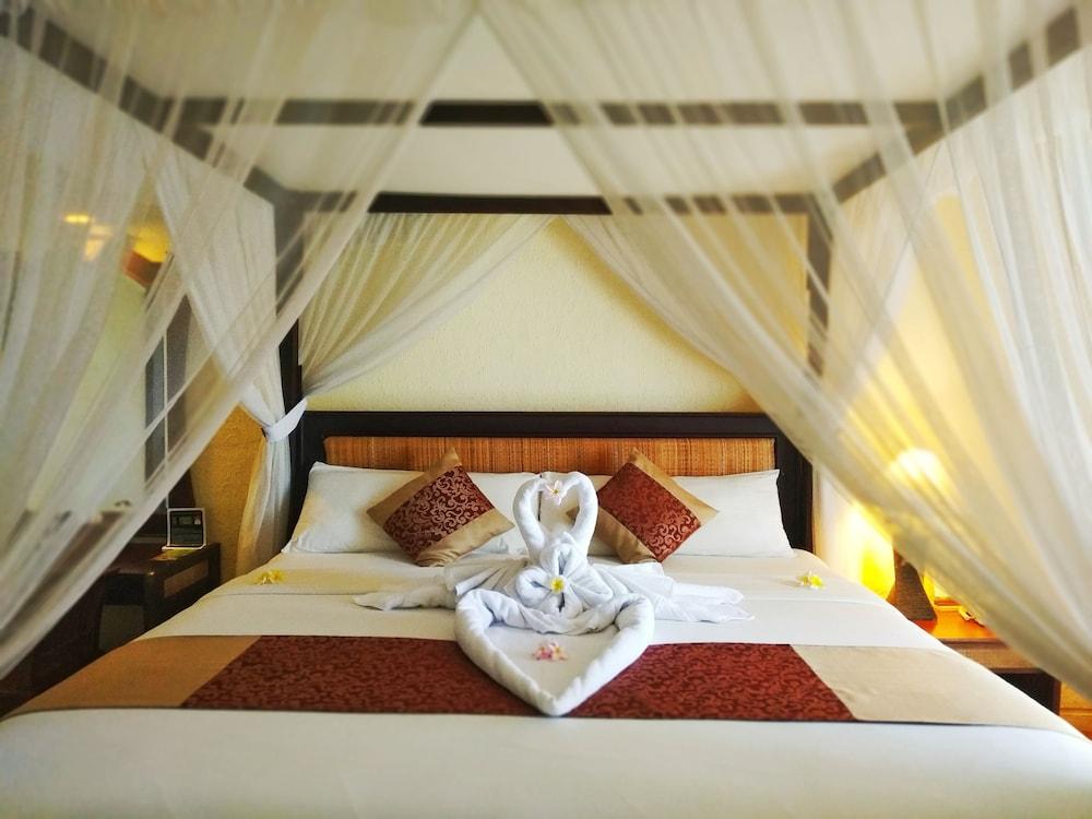 Nugraha Lovina Seaview Resort & Spa Extérieur photo